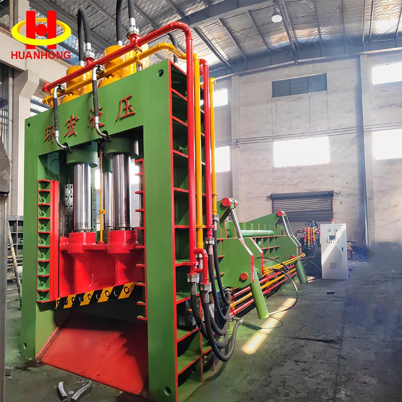 Hydraulick&eacute; drvenie na rezanie ťažk&eacute;ho kovov&eacute;ho šrotu Port&aacute;lov&eacute; nožnice