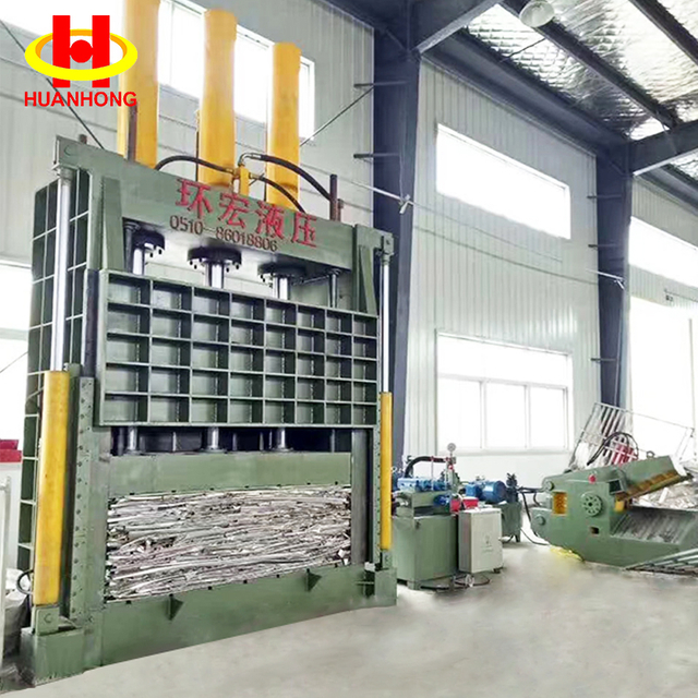 Hydraulický zvislý šrot kovový baler stroj