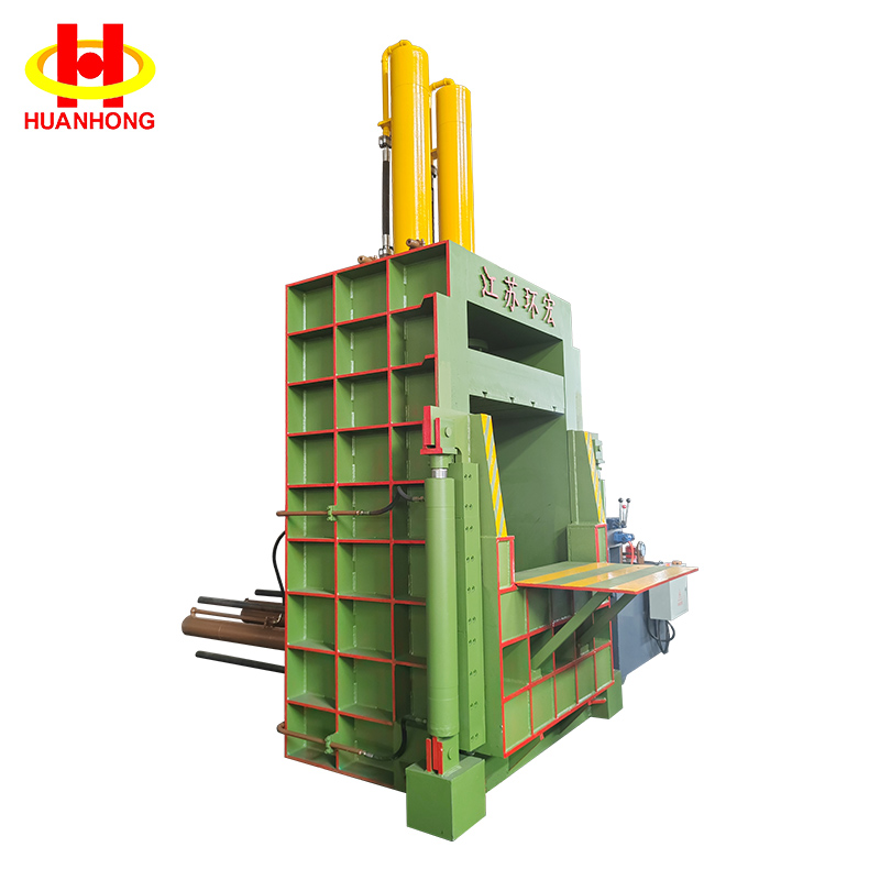 pressa per balle verticale machine1.jpg